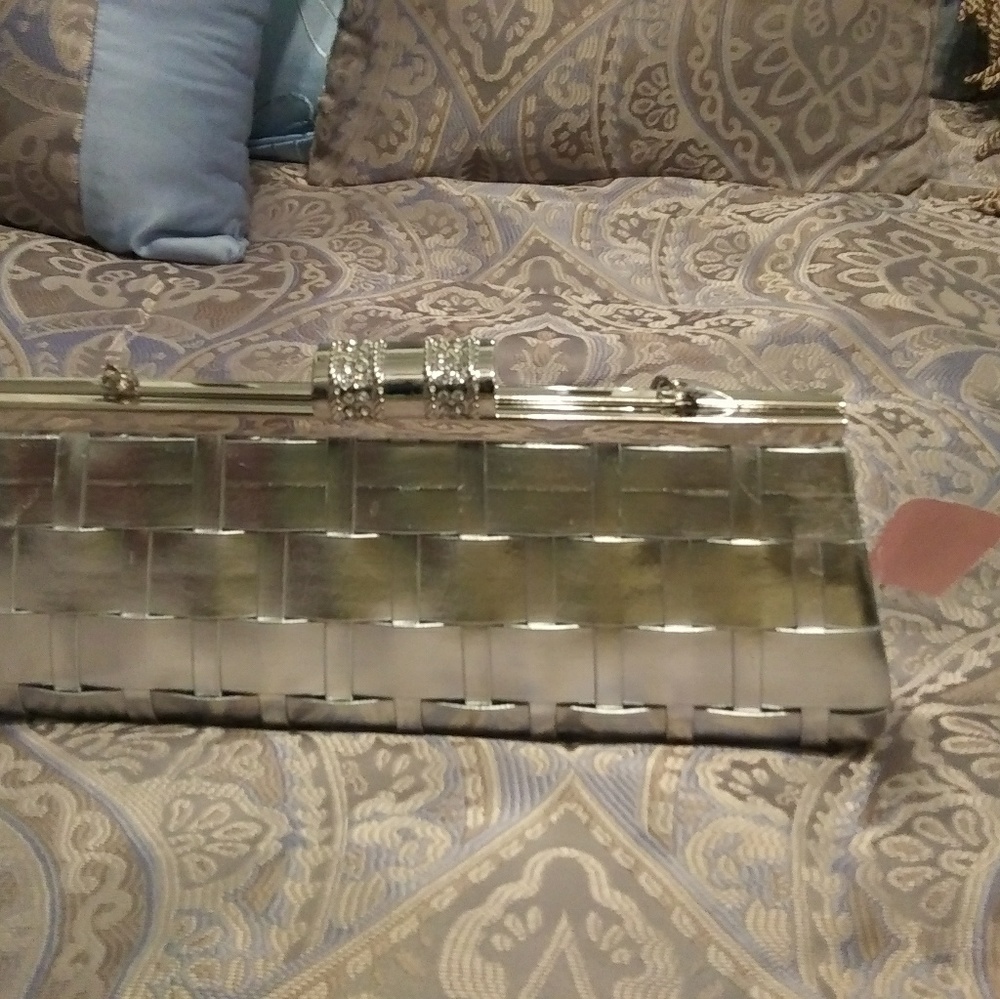 Purses - Picture 7 of 7